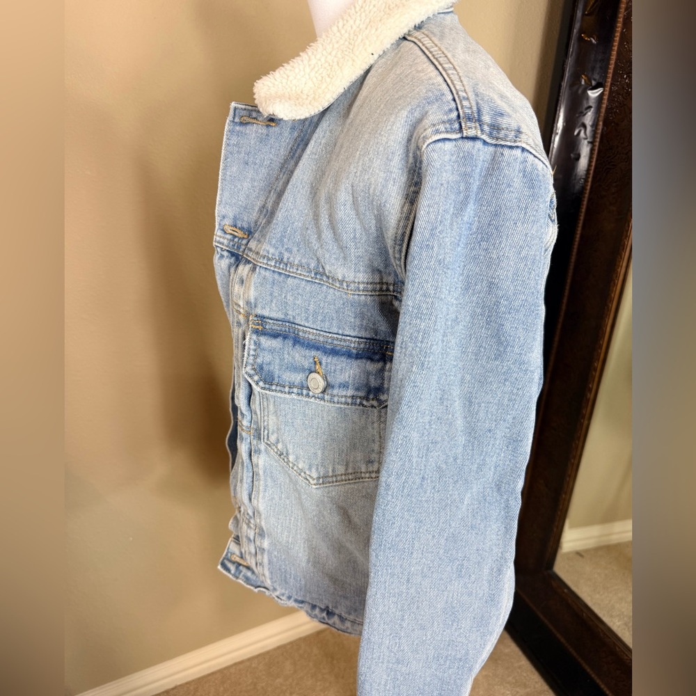Pac Sun Denim Sherpa-Lined Jacket size medium - Picture 4 of 9